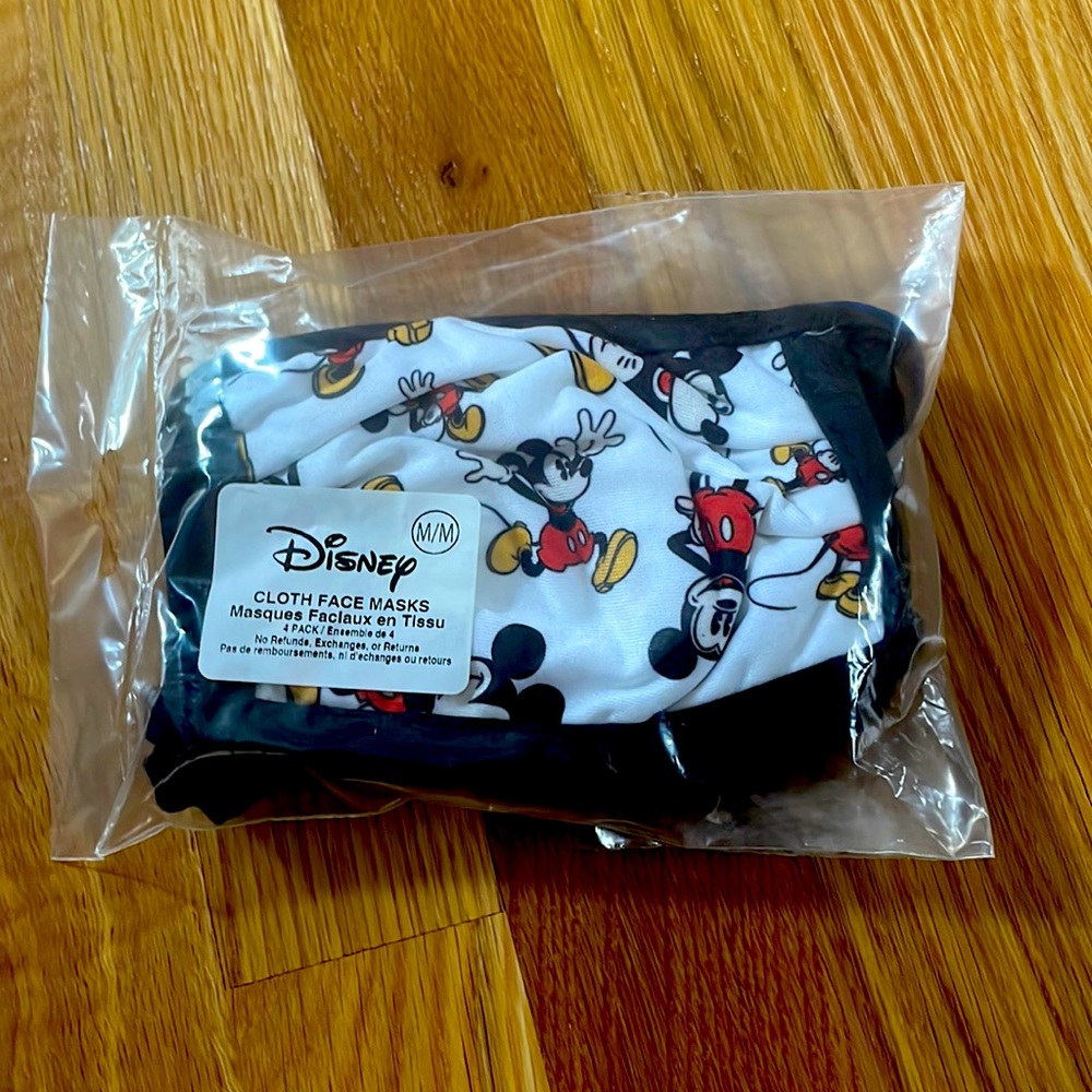 NWT Disney face mask